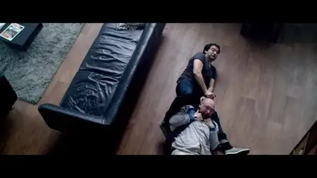 Claustrofobia (2011) [Re-UP]