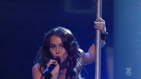 Miley Cyrus -  Party In The USA