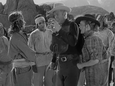 Desert Pursuit (1952)