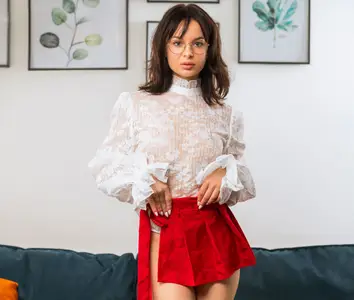Debora A - Lace Allure