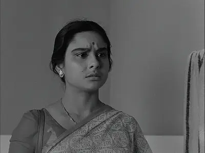 The Big City / Mahanagar (1963) [The Criterion Collection #668]