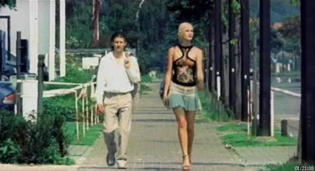 Steve + Sky - by Felix Van Groeningen (2004)