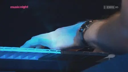 James Blake - Montreux Jazz Festival 2013 [HDTV, 720p] 
