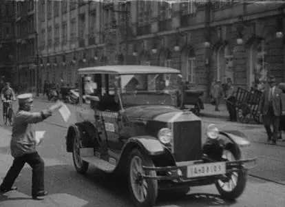 Berlin Symphony of a Great City / Berlin: Die Sinfonie der Grosstadt (1927)