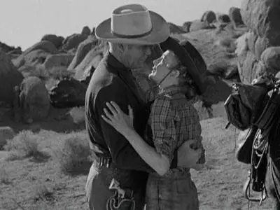 Desert Pursuit (1952)