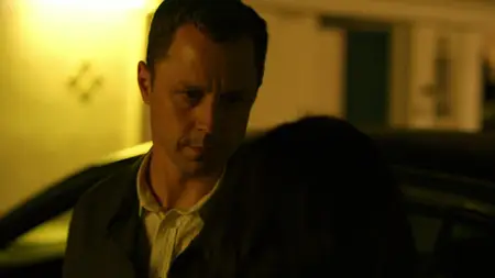 Sneaky Pete S02E04