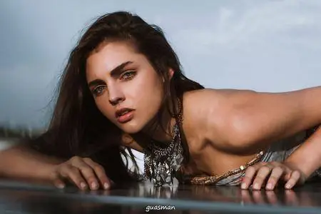 Ellie Martin - Henn Vandheur photoshoot