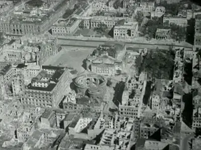 BBC - Clive James: Postcard from Berlin (1995)
