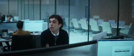 War S01E02