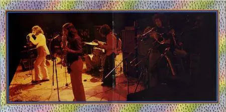 The Kinks - Everybody's In Show-Biz (1972)