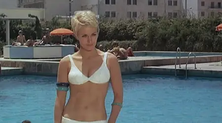 La Route de Corinthe [Who's Got the Black Box?] 1967 [Re-UP]
