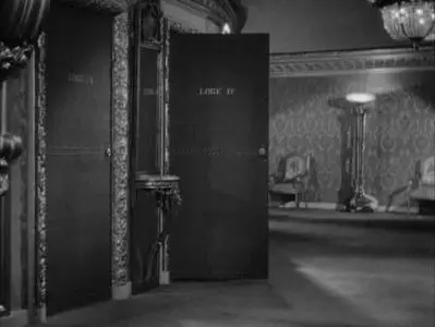 Trouble in Paradise (1932)