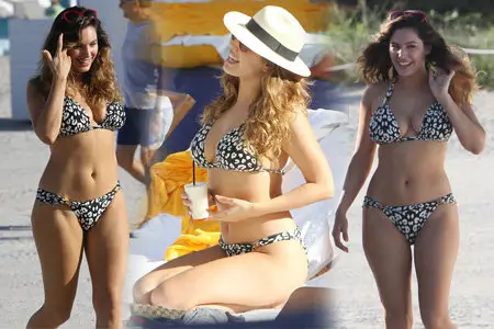Kelly Brook - Bikini on Miami beach February 2, 2014