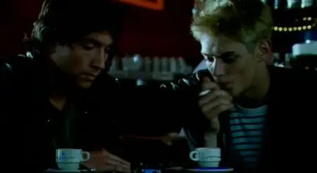 In extremis / To the Extreme (2000)