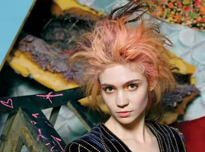 Grimes by Mario Sorrenti for V Magazine #97 Fall 2015