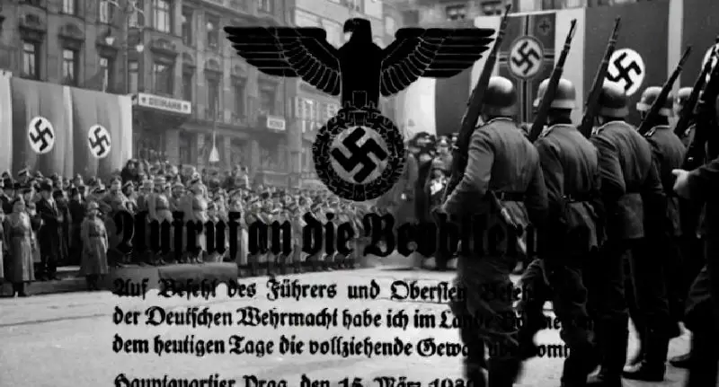 The Lady in Number 6 (2013)