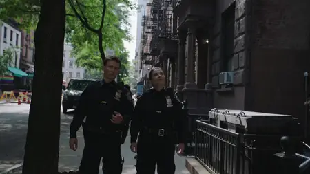 Blue Bloods S09E01