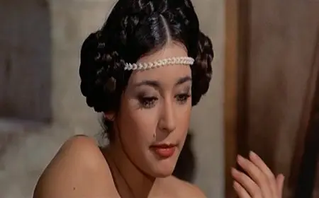 La bella Antonia, prima Monica e poi Dimonia / Naughty Nun (1972) [Re-Up]