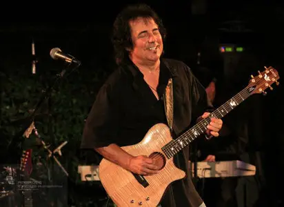 Craig Chaquico - Fire Red Moon (2012)