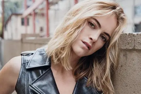 Emily Wickersham by Mitchell McCormack for Da Man Magazine October 2015