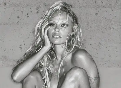 Pamela Anderson - Coverstar German Playboy, December 2007