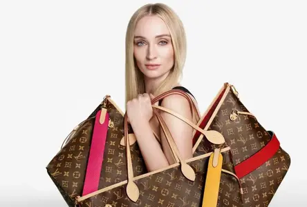 Sophie Turner by Julien Martinez Leclerc for Louis Vuitton Neverfull Inside Out Handbags 2024