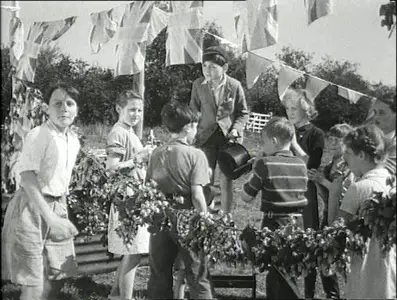 Adventure in the Hopfields (1954)