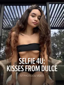 Dulce - Selfie 4U: Kisses From Dulce