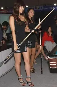 Song Jina - playing Pool at Korea Touring Show 2009