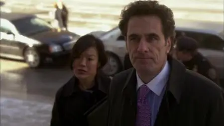 Damages S01E01