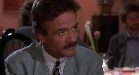 Weekend at Bernie's (1989)