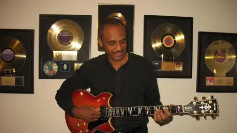 7 Secrets To Hit Songwriting