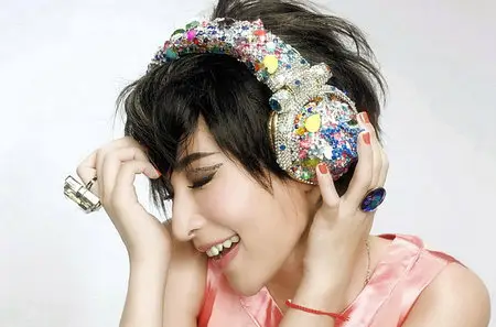 Asian Girls Wallpapers (part 2) by nko