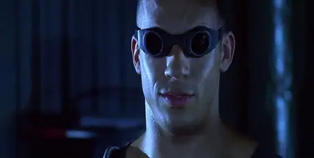 Pitch Black (2000)