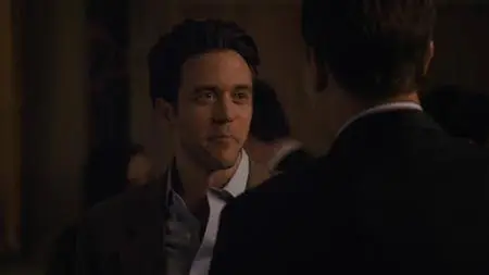 Succession S01E09