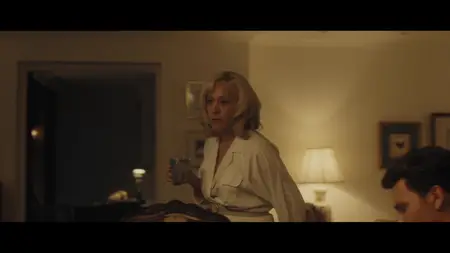 Dahmer - Monster: The Jeffrey Dahmer Story S02E04