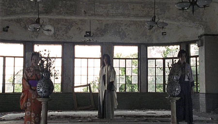Izo: The World Can Never Be Changed / Izo: Kaosu mataha fujori no kijin / Изо (2004)
