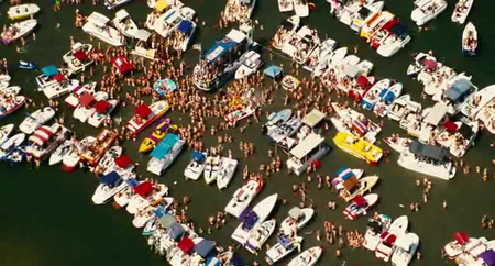 Piranha 3DD (2012)