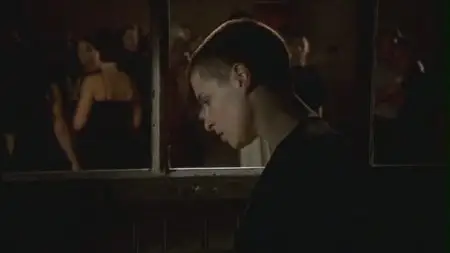 Aliсe - by Sylvie Ballyot (2002)