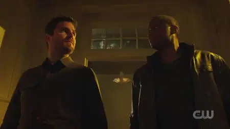 Arrow S08E02