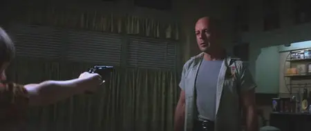 Unbreakable (2000)