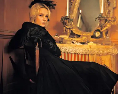 Carey Mulligan by Gina Gizella Manning for Who What Wear April 2026