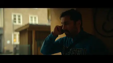The Helicopter Heist S01E02