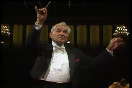 Leonard Bernstein - Gershwin: An American in Paris; Rhapsody in Blu; Ives: Symphony No.2 (2008/1976)