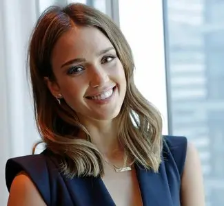 Jessica Alba - Amanda Lowe Photoshoot 2013 for The Globe and Mail