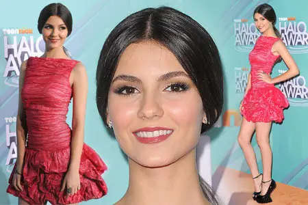 Victoria Justice - TeenNick HALO Awards October 26, 2011