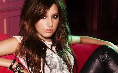 Hot Girls HQ Wallpapers