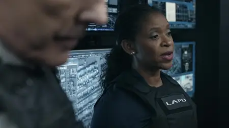 S.W.A.T. S08E15
