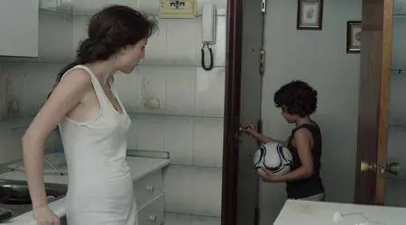 Techo y comida (2015)