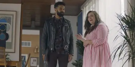 Shrill S01E06